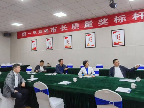 济宁市任城区李翠玲一行冒雨莅临 济宁万利官网公司指导事情